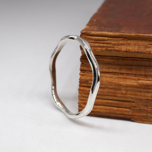 Silver Celtic Wave Scottish narrow wedding ring - Gretna Green Wedding Rings