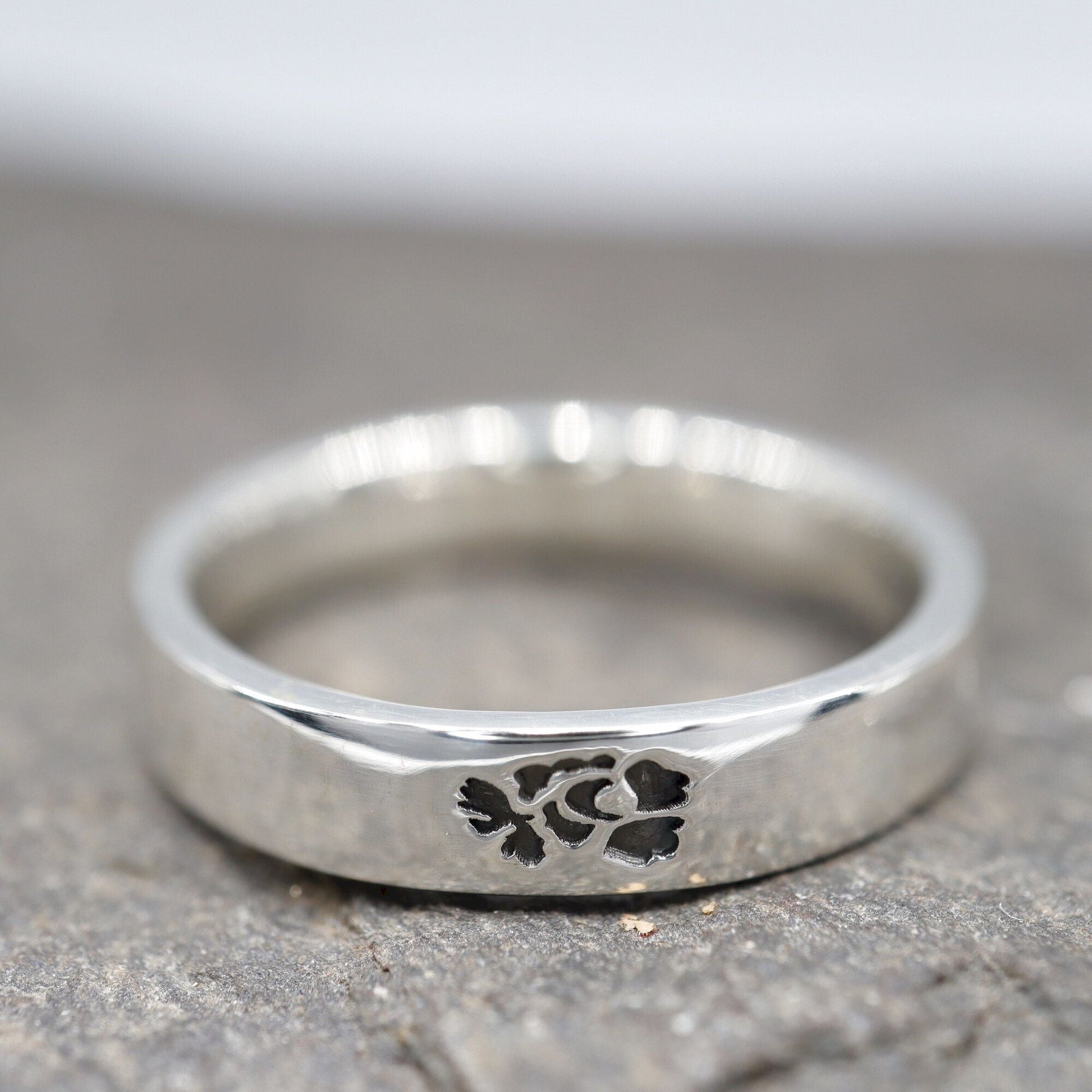 Silver flat wedding ring 3mm to 4mm English Rose narrow band. - Gretna Green Wedding Rings