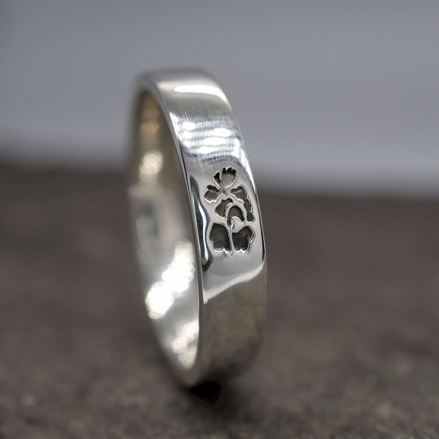 Silver flat wedding ring 3mm to 4mm English Rose narrow band. - Gretna Green Wedding Rings
