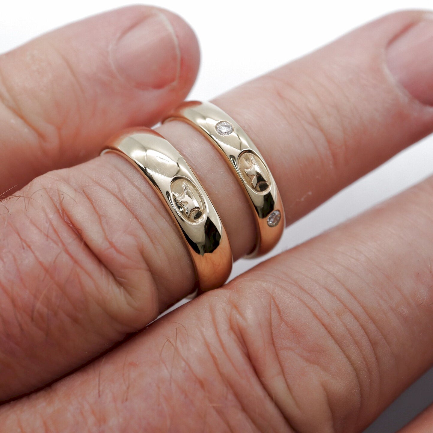 Diamond Anvil wedding ring sets. - Gretna Green Wedding Rings