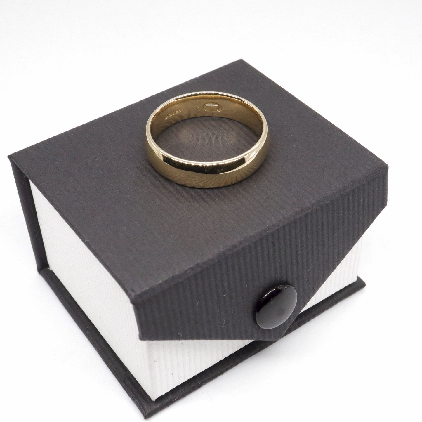 Secret Gold Gretna Wedding Ring - Gretna Green Wedding Rings