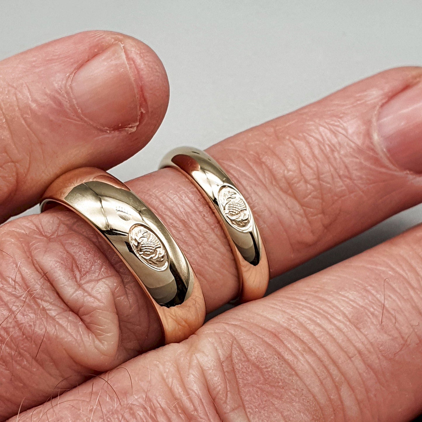 Scottish matching gold ring set, 4mm and 6mm - Gretna Green Wedding Rings