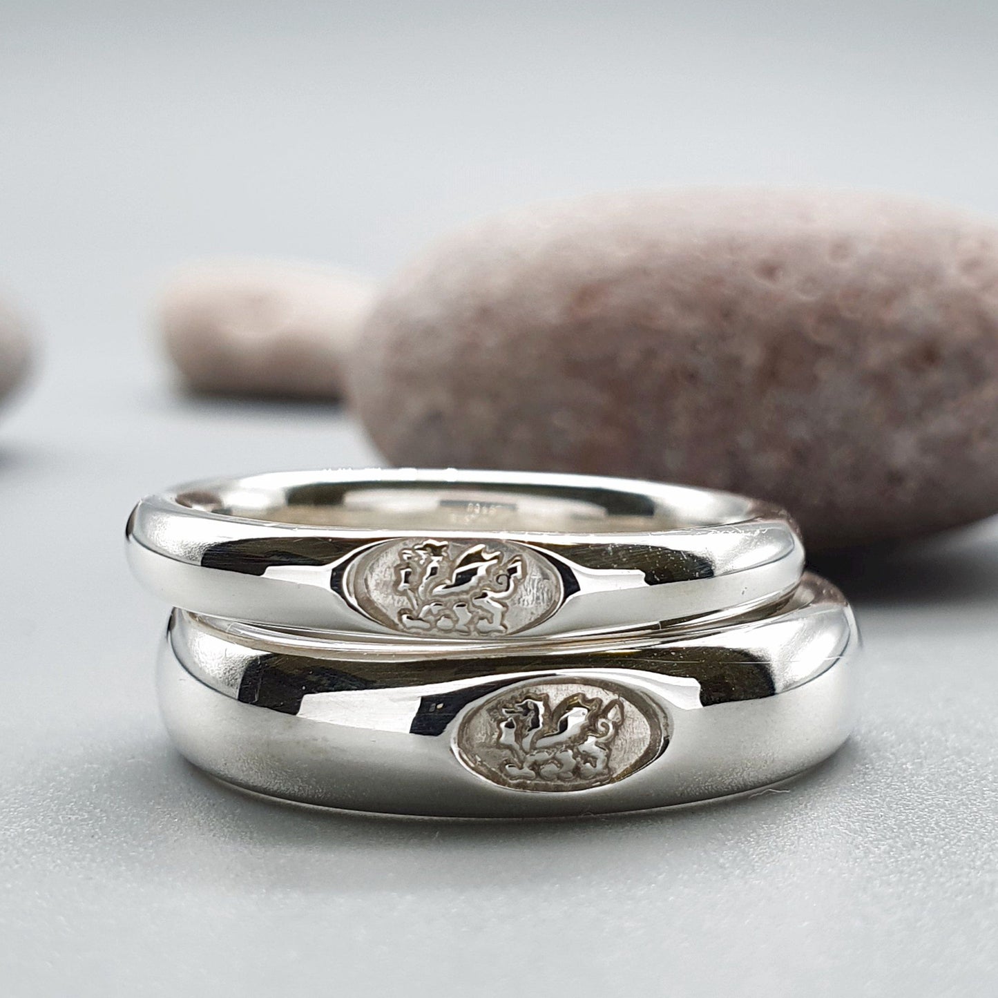 Welsh Dragon gold wedding ring sets. - Gretna Green Wedding Rings