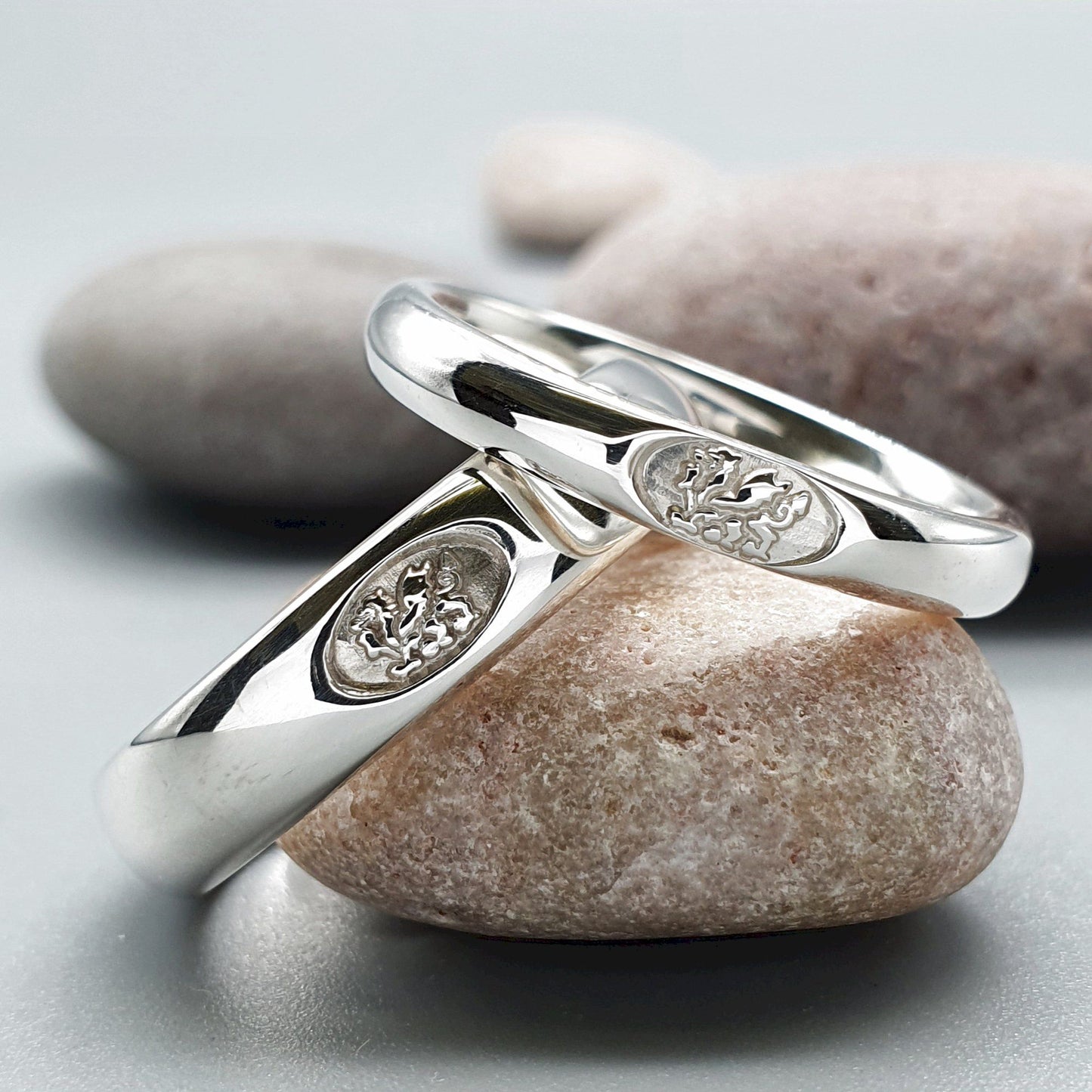 Welsh Dragon silver wedding ring sets. - Gretna Green Wedding Rings