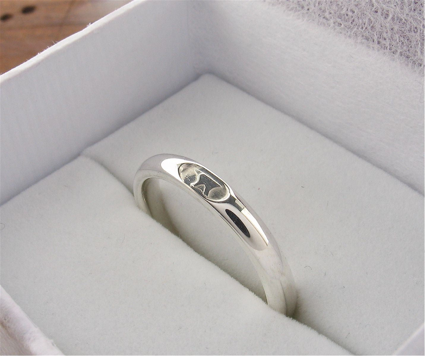 Silver wedding ring 3mm to 4mm Gretna Green Anvil narrow womens court - Gretna Green Wedding Rings