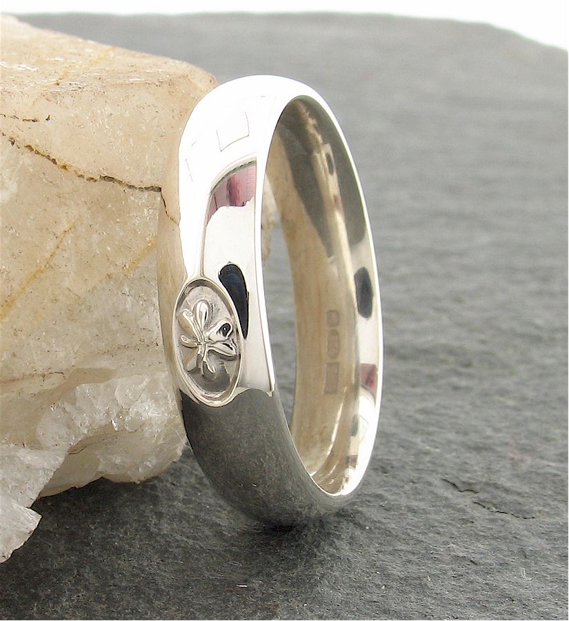 Irish Shamrock silver wedding ring - Gretna Green Wedding Rings