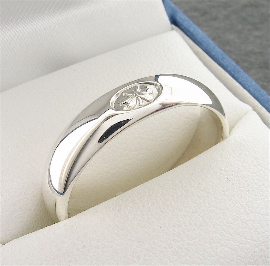 Irish Shamrock white gold wedding ring - Gretna Green Wedding Rings