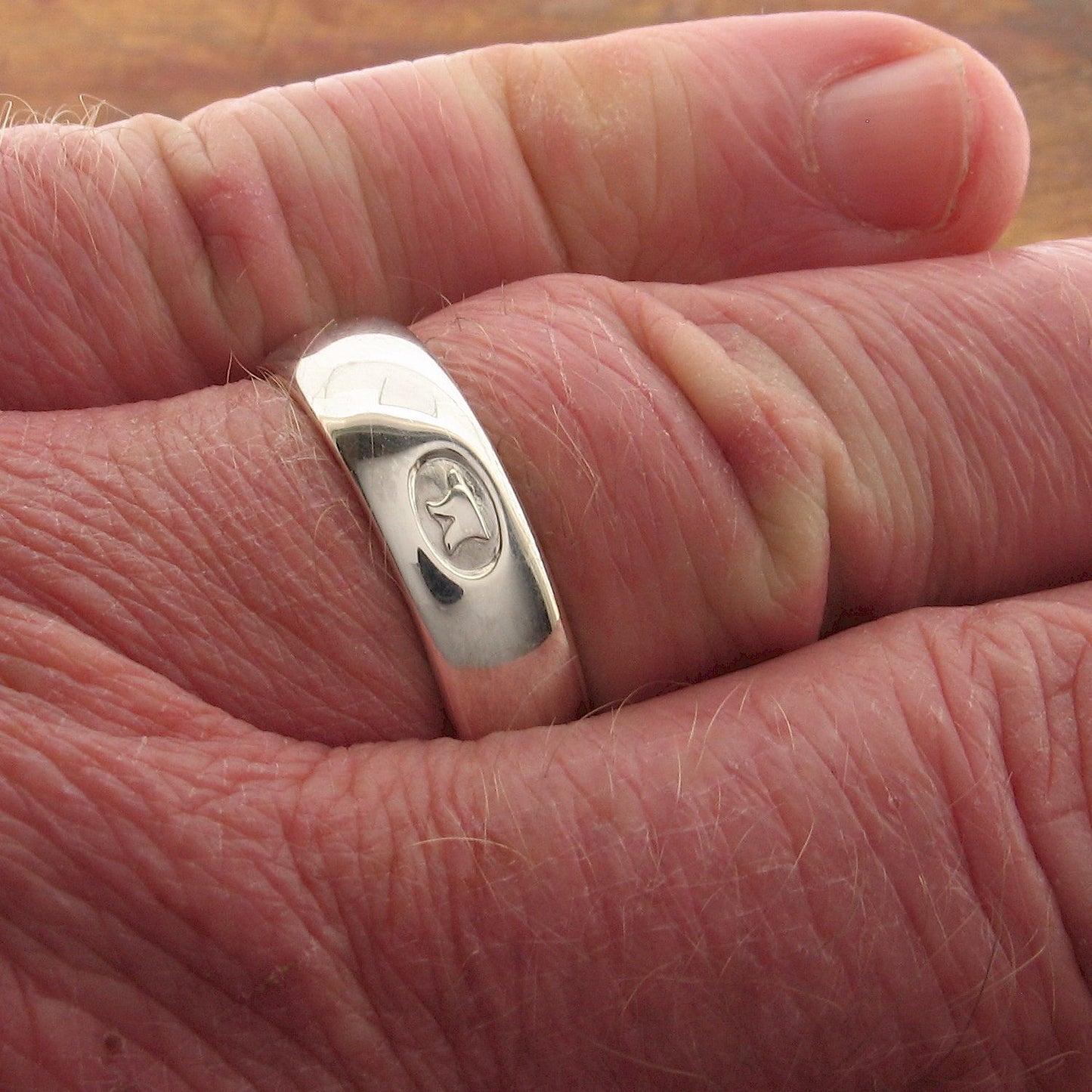 Wedding ring 5mm to 6mm Gretna Green medium white gold court - Gretna Green Wedding Rings