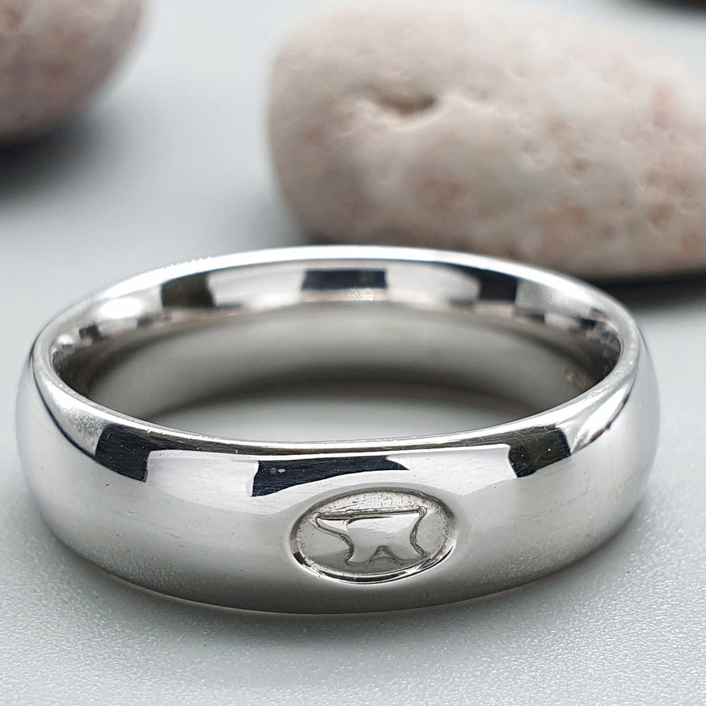 Gretna Green Anvil silver medium wedding ring - Gretna Green Wedding Rings