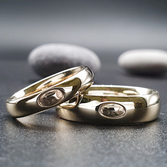 Gretna Green matching gold ring set, 4mm and 6mm - Gretna Green Wedding Rings