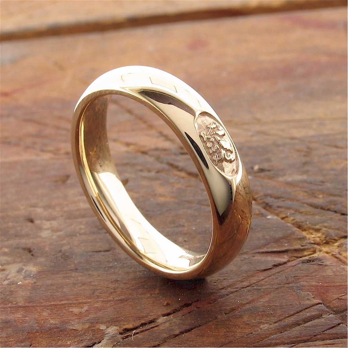 Welsh narrow gold wedding ring - Gretna Green Wedding Rings