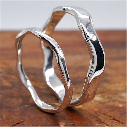Celtic Wave wedding Rings