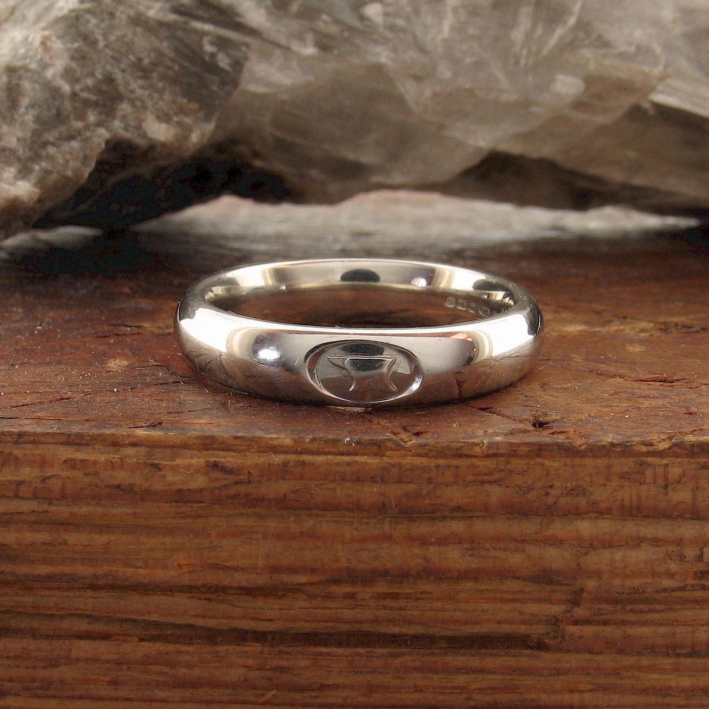 Gretna Green Anvil silver wedding ring sets. - Gretna Green Wedding Rings