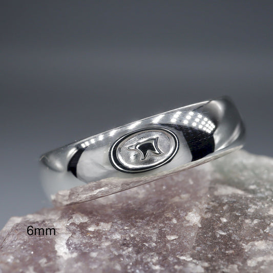 Silver Gretna Green Anvil wedding rings, 3mm to 8mm widths.