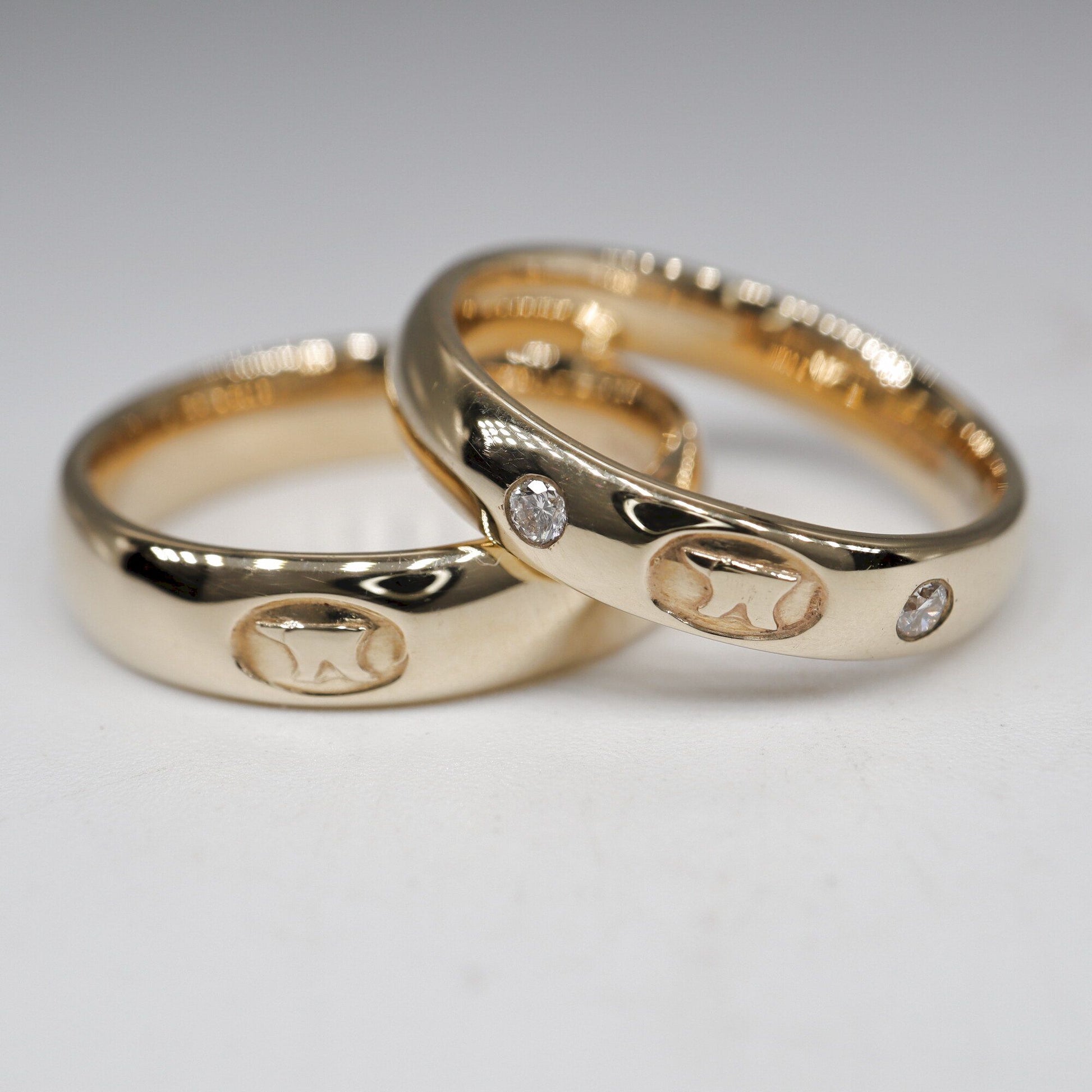 Diamond Anvil wedding ring sets. - Gretna Green Wedding Rings