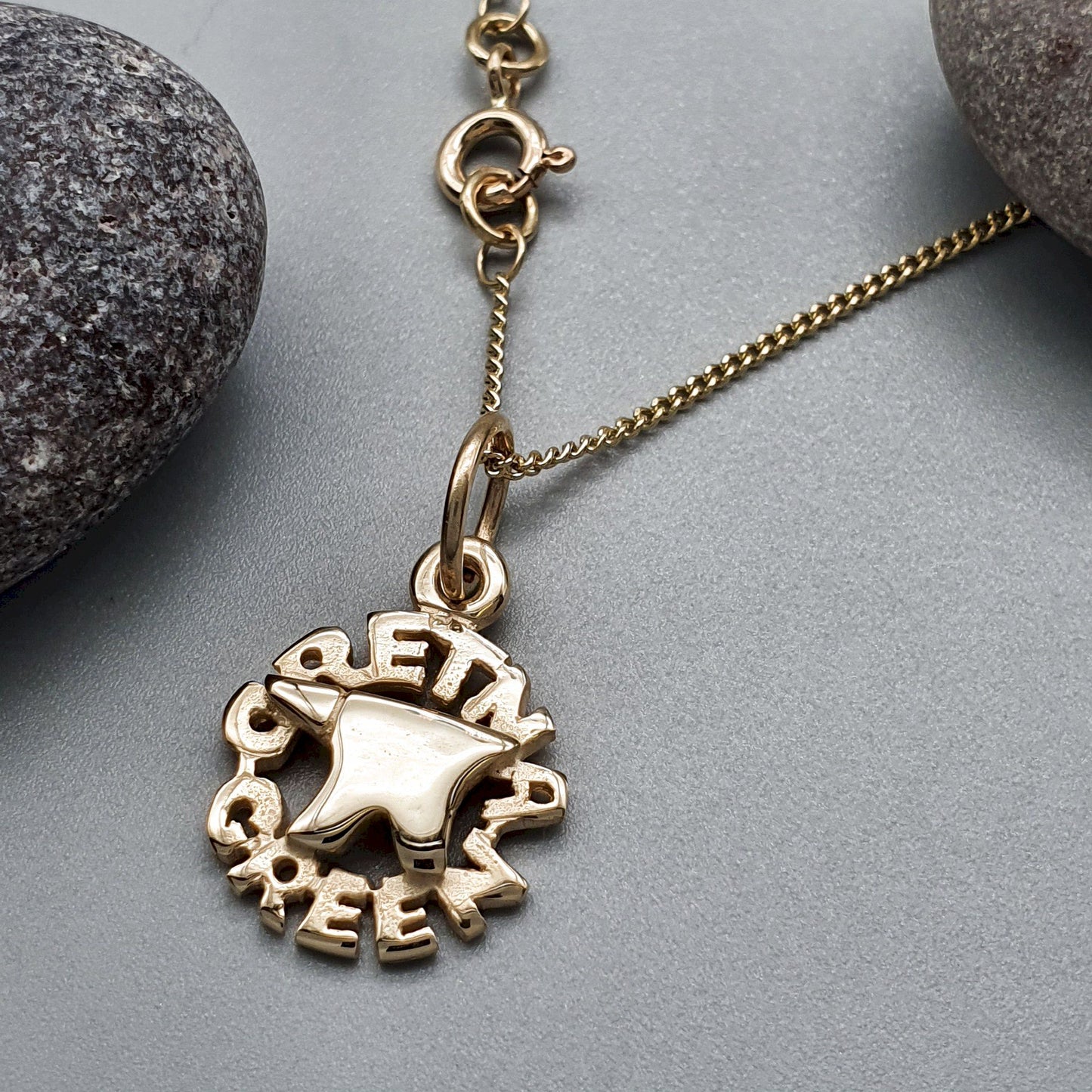 Gretna Green Anvil gold pendant with chain - Gretna Green Wedding Rings