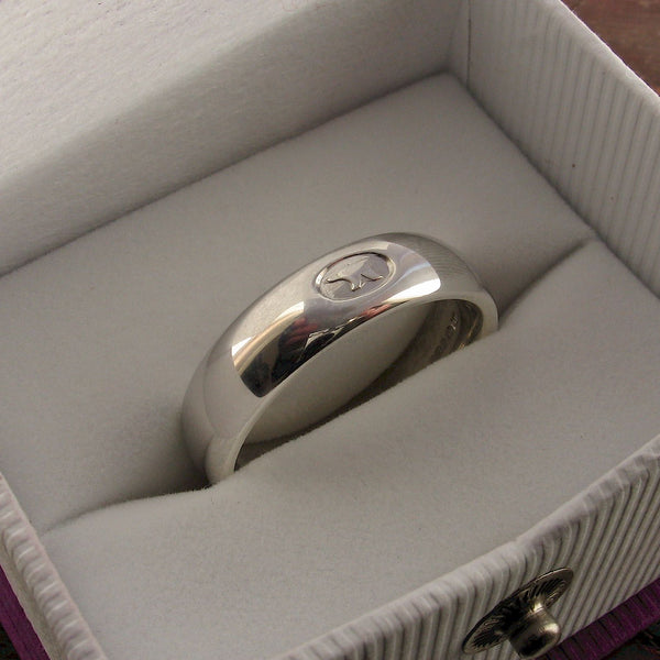 Platinum wedding ring 5mm to 6mm Gretna Green medium court - Gretna Green Wedding Rings