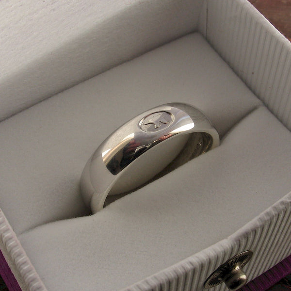 Wedding ring 5mm to 6mm Gretna Green medium white gold court - Gretna Green Wedding Rings