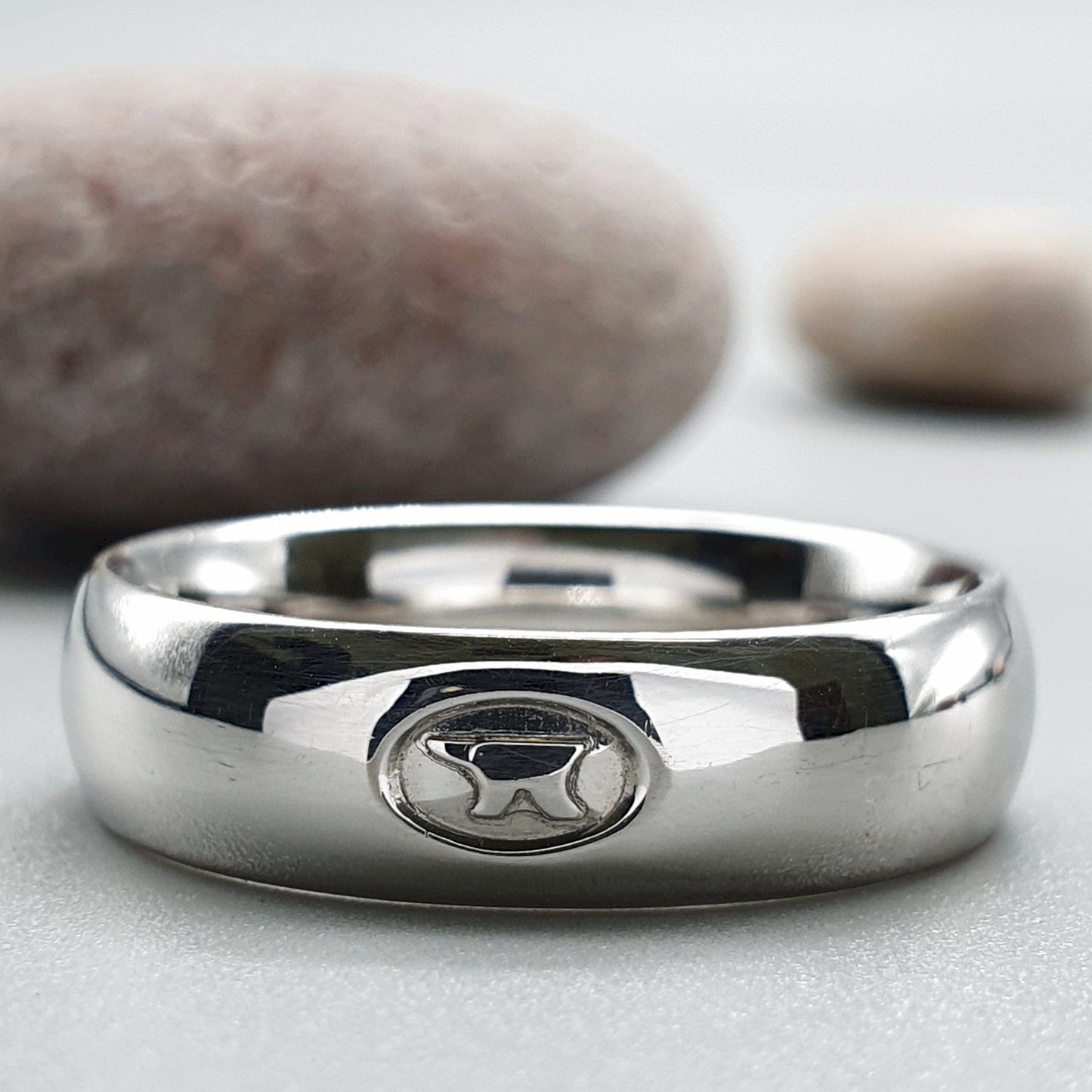 Gretna Green Anvil silver medium wedding ring - Gretna Green Wedding Rings