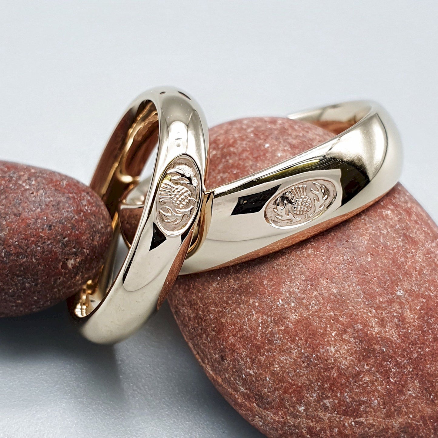 Scottish matching gold ring set, 4mm and 6mm - Gretna Green Wedding Rings